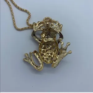 New reddish&pink frog rhinestone fashion necklace thumbnail 5
