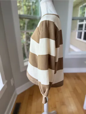 Old Navy Tan Ivory Cream Wide Striped Cropped Crewneck Sweatshirt Size Small thumbnail 2