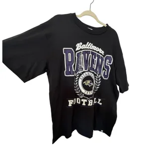 NFL Baltimore Ravens Football Graphic T-Shirt Women's Large Black Gameday New thumbnail 2