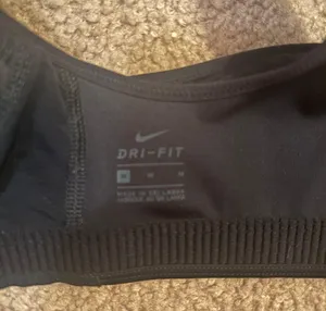 Sports Bra thumbnail 3