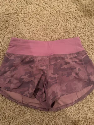 Lululemon Speed Up 4" thumbnail 2