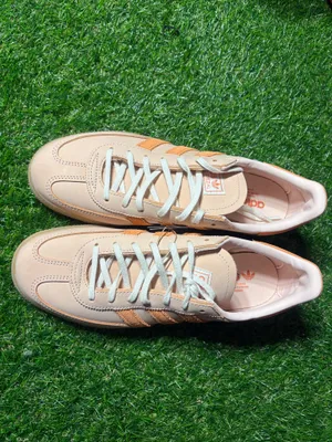 Adidas Handball Spezials unisex style and colors. thumbnail 4