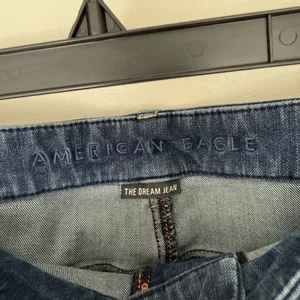 American Eagle Women’s 18 Regular Curvy High Rise Jegging Jeans thumbnail 3