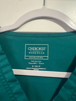 Cherokee Scrubs thumbnail 2