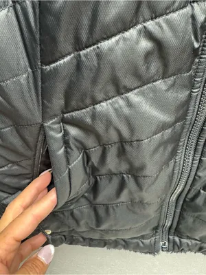 The North Face Women's Black Quilted Faux-Fur Lined Vest size Small thumbnail 8
