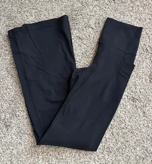 Athleta Salutation Stash Flares size XS thumbnail 1