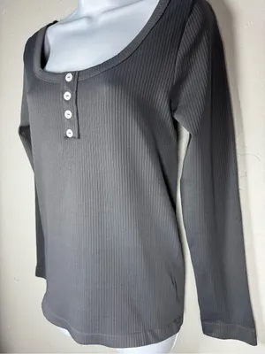 OQQ Long Sleeve Ribbed Henley Top - Gray Size Medium thumbnail 2