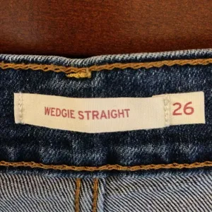 Levi’s wedgie straight jeans 26 button fly distressed blue thumbnail 8