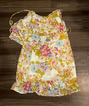 Dress Size M thumbnail 1