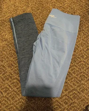 Alphalete Leggings thumbnail 1