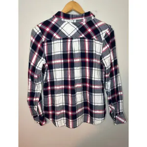 Rails Hunter Plaid Flannel Button Up Shirt Size M Red‎ Navy Patriot/Cranberry thumbnail 5