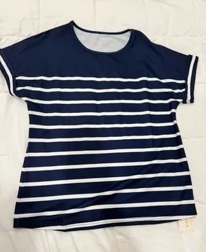 Boutique Navy and White Top thumbnail 1