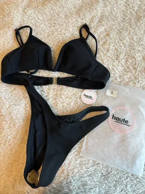 Bikini thumbnail 1