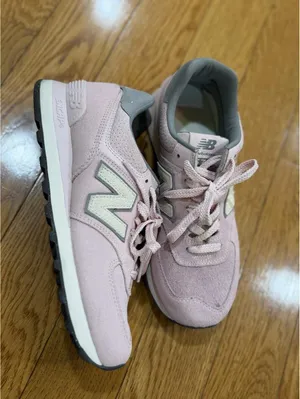 Size US 8.5 New Balance Classics 574 Women's Rose Sugar/Sea Salt Sneakers thumbnail 7