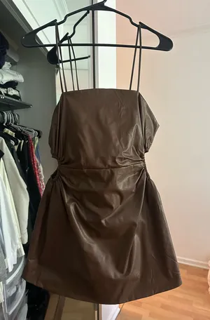 Brown leather dress Size M thumbnail 1