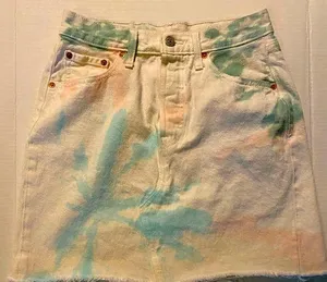 Levi’s Premium Skirt thumbnail 1