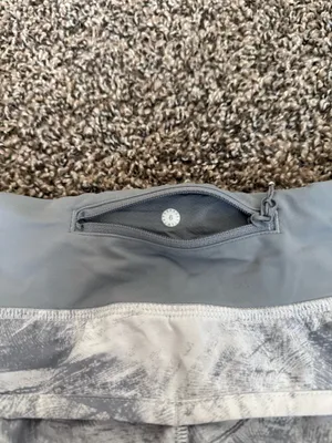 Lululemon Speed Up Shorts thumbnail 3