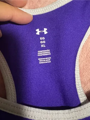 Under armour sports bra thumbnail 3