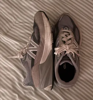 New balance  thumbnail 1