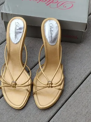 Delicious Open Toe Strappy Heel Sandals Gold Size 9 thumbnail 2