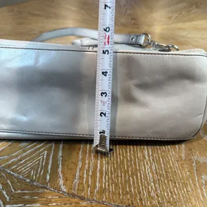 Hobo Sheila Leather Satchel Bag Light Gray Circular Handle Crossbody thumbnail 7
