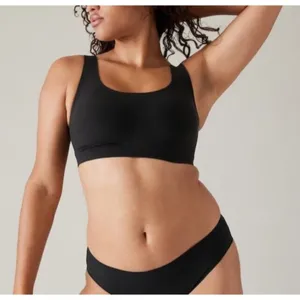 New Athleta M Ritual Pull On Sports Bra Women's Medium Cup D-DD Black thumbnail 1