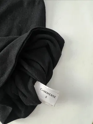 Commense Twisted Off Shoulder Black Ribbed Tank Top Small thumbnail 4
