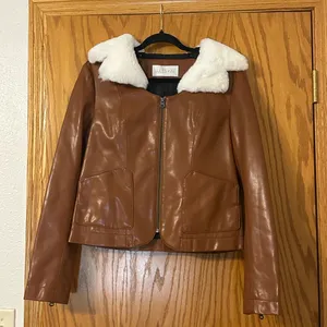 Jules Kae Brown Faux Leather Jacket with White Collar - NWOT - Size M thumbnail 2