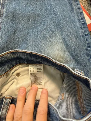 American Eagle 90s Straight Distressed Jeans- Woman’s 14 thumbnail 7