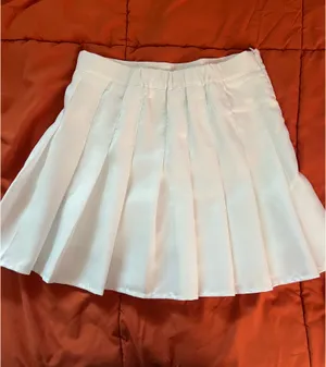 White Pleated Skort thumbnail 2