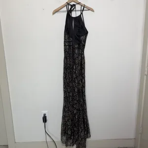 Xscape Women Formal Dress 6 Black Lace Halter Neck Keyhole Maxi Evening Gown thumbnail 4