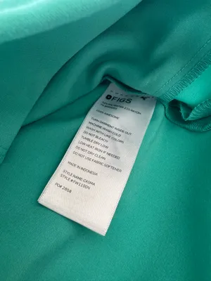 Figs Surgical Green Casma Scrub Top - size XS thumbnail 3