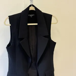 Central Park West New York Women's Black Sleeveless Blazer Vest Career Small thumbnail 3
