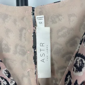 Astr The‎ Label Pink Leopard Print Cowl Drape Neck Camisole Tank Top thumbnail 6