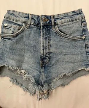 ZARA Shorts Denim thumbnail 1