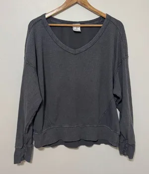 OFFLINE By Aerie Oversized Waffle Henley T-Shirt size medium long sleeve top thumbnail 1