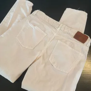 Zara Woman Premium Denim Distressed Slim‎ Jeans Blush Pink Raw Hem USA 6 EUR 38 thumbnail 5