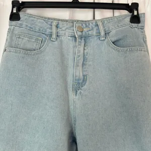 SHEIN Dazy Light Blue High Waisted Straight Leg Jeans thumbnail 3