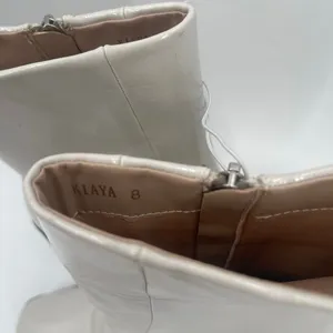 Princess Polly Boots SZ 8 Kia Kiaya Ankle Cream *FLAWS* Bootie Zipper Heel NWOT thumbnail 9