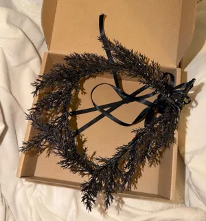 black wreath headband Size undefined thumbnail 1