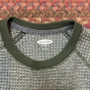 OLD NAVY GREEN SOFT WASHED SWEATER thumbnail 2