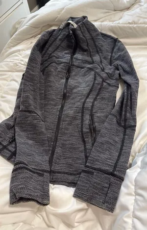 Lululemon Define Jacket thumbnail 1