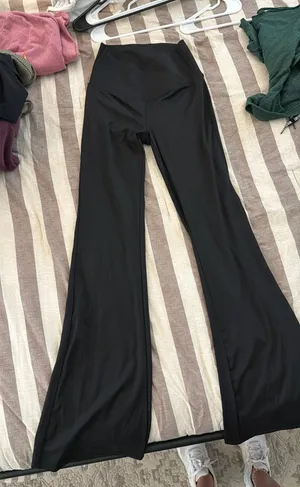 Black Crossover Flare Leggings thumbnail 1