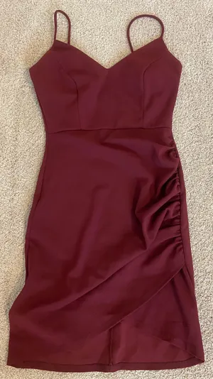 Windsor maroon dress thumbnail 1