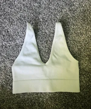Garage Plunge Seamless Tank Top thumbnail 5