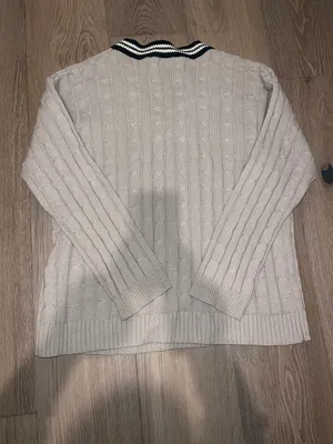 brand new urban outfitter medium v neck sweater thumbnail 2