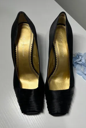 AK Anne Klein Aktaran Black Satin Peep Toe Block Heel Pumps Size‎ 6.5M thumbnail 1