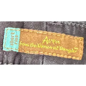 Aura From the Women at Wrangler Short Rise Black Jean‎ Capris Size 10P Avg thumbnail 3