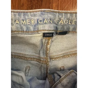 American Eagle Strigid Jeans Women’s 4R Light Wash Straight High Rise Straight thumbnail 4