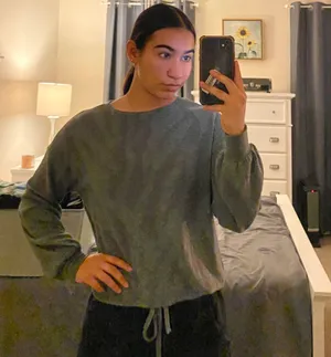 Longsleeved Sweater thumbnail 2